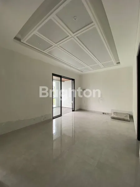 image RUMAH MODERN MINIMALIS, DI PERUMAHAN GALAXY BUMI PERMAI ARAYA SURABAYA, SELANGKAH KE RAYA MERR, DEKAT KE MANYAR, TENGAH KOTA, GALAXY MALL, ITS, PAKUWON CITY DAN KENJERAN, ADA BONUS (7)