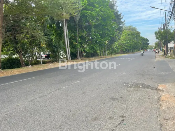 image RAYA JEMURSARI SURABAYA TEMPAT USAHA KOMERSIAL PARKIRAN 10 MOBIL (5)