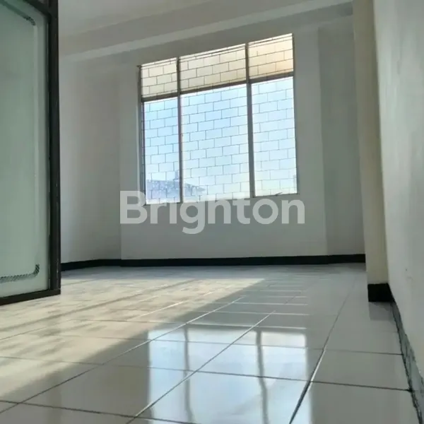 image RUKO 3 LANTAI DI PERTOKOAN KLAMPIS MEGAH (5)