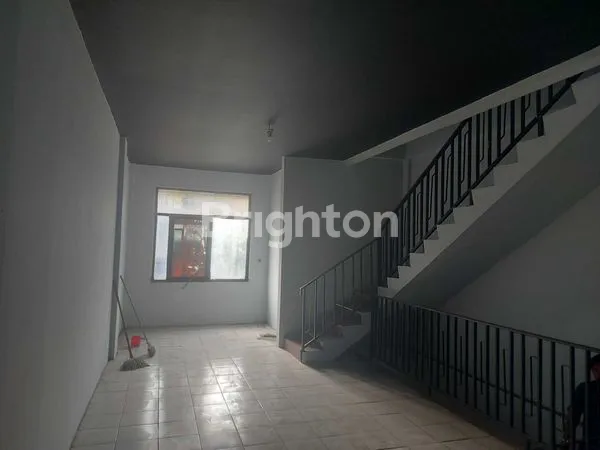 image JUAL RUKO 3 LANTAI STRATEGIS DI CIPUTAT, DEKAT MRT & KAMPUS HARGA NEGO SAMPAI DEAL (5)