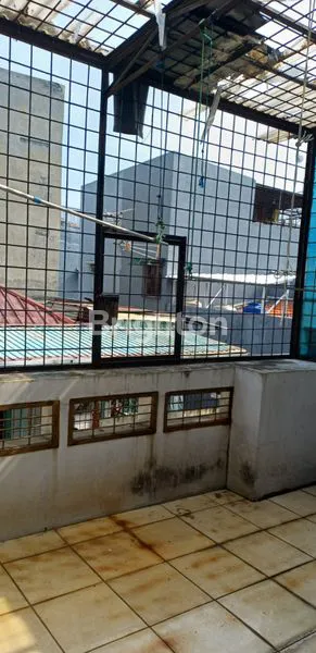 image RUKO 2,5 LANTAI JELAMBAR COCOK UNTUK TINGGAL DAN USAHA / KANTOR (8)