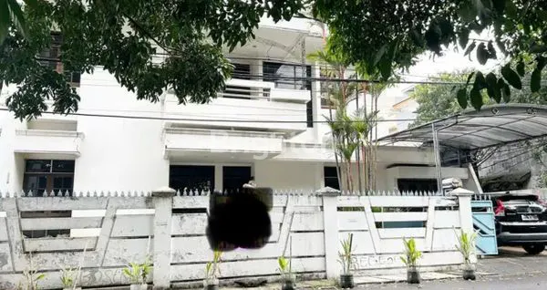 image RUMAH ASRI DI CENGKARENG – DEPAN TAMAN, LUAS & NYAMAN UNTUK KELUARGA (3)