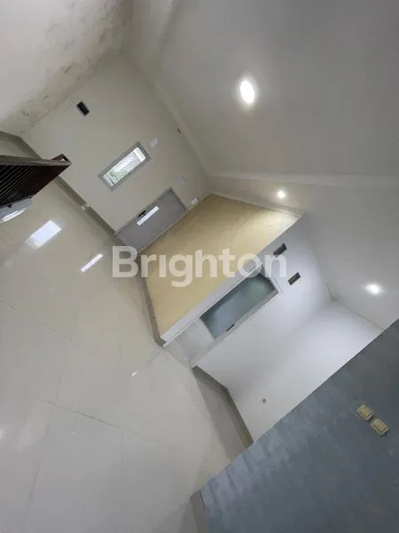 image RUMAH 2 LANTAI, IMPERIAL GADING (3)