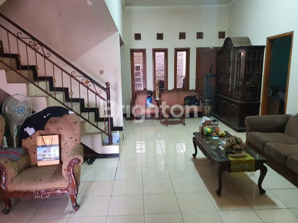 image RUMAH CANTIK STRATEGIS   BUAH BATU BANDUNG (8)