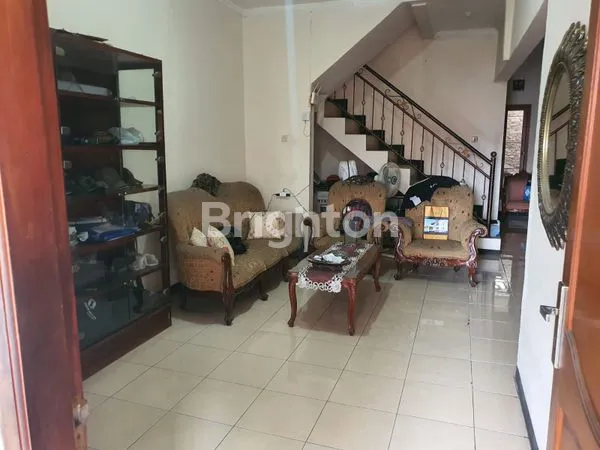 image RUMAH CANTIK STRATEGIS   BUAH BATU BANDUNG (2)
