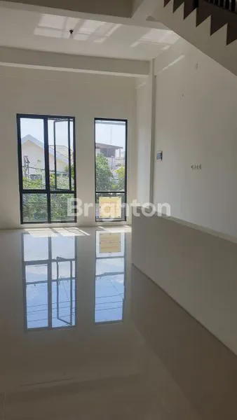 image RUKO BARU 3 LANTAI DI TAMBAKREJO (4)