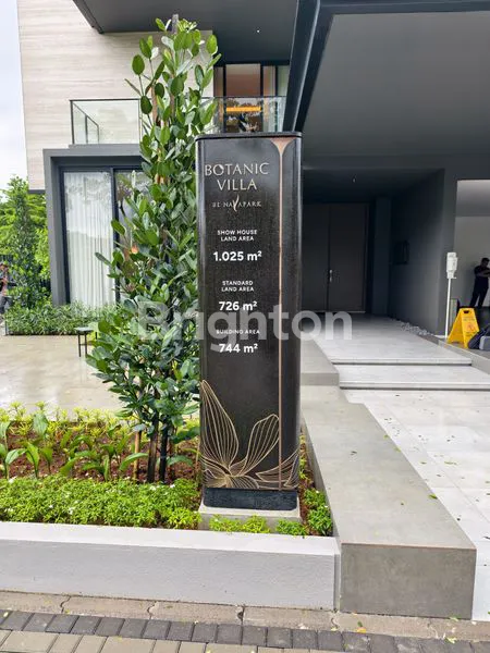 image RUMAH 3 LANTAI MEWAH DI BOTANIC VILLA , NAVA PARK BSD (2)