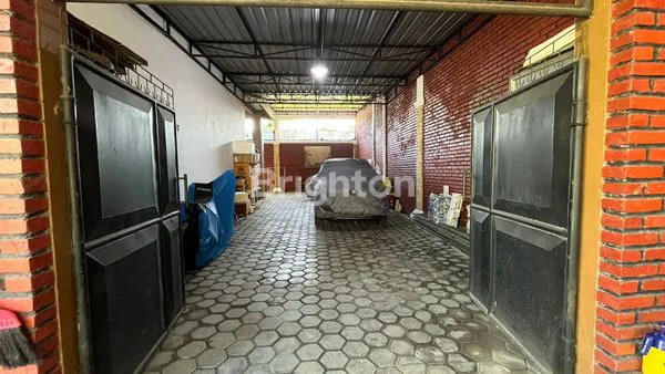 image RUMAH STRATEGIS DEKAT JALAN TOL SINGGOSARI DI KELURAHAN BLIMBING , KECAMATAN BALEARJOSARI (3)