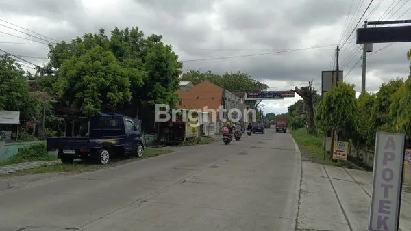 image TANAH DAN RUMAH DI JL ADI SUMARMO COLOMADU (6)