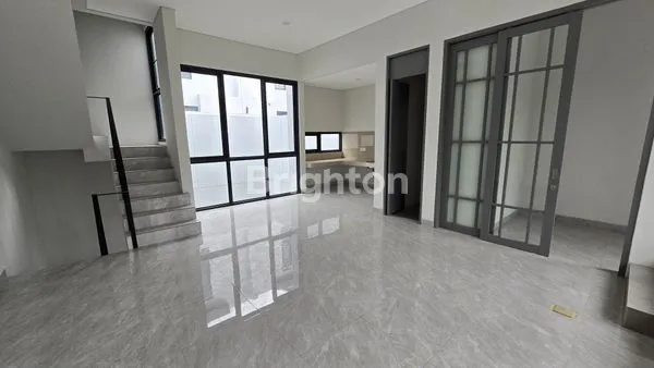 image RUMAH BARU SIAP HUNI DI GREENWICH PARK -CLUSTER AETHER GADING SERPONG (7)