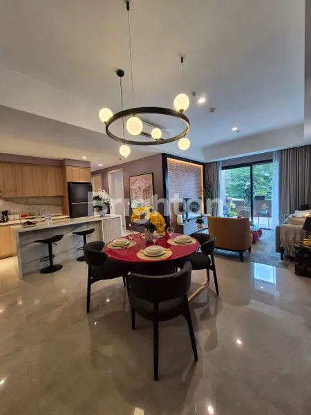 image RUMAH STRATEGIS NYAMAN DAN ASRI DI SUTERA RASUNA (6)