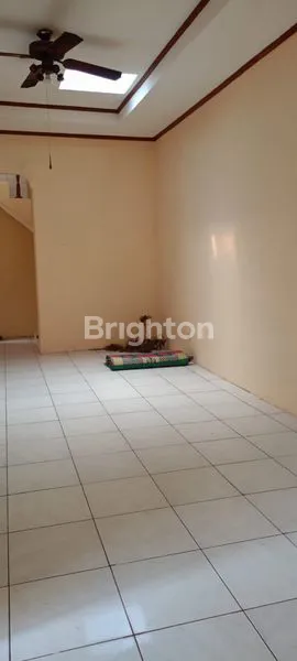 image RUMAH SIAP HUNI STRATEGIS DI PERUMNAS 1 BEKASI – SHM, 4 KAMAR TIDUR, LOKASI NYAMAN!\\\\\\\\N (7)