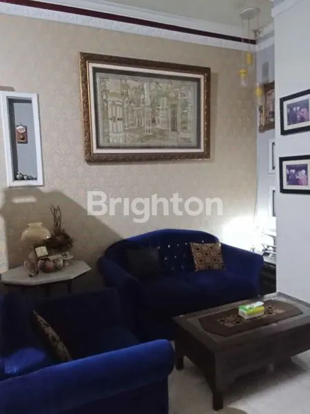 image RUMAH PALM SPRING REGENCY JAMBANGAN LOKASI STRATEGIS (3)