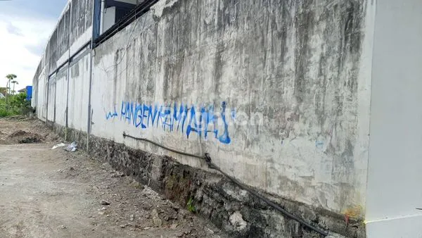 image TANAH DISEWAKAN STRATEGIS RINGROAD TIMUR, LT 800M² (2)