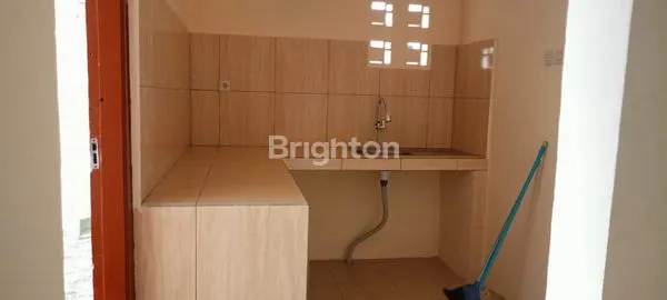 image RUMAH SIAP HUNI STRATEGIS DI PERUMNAS 1 BEKASI – SHM, 4 KAMAR TIDUR, LOKASI NYAMAN!\\\\\\\\N (6)