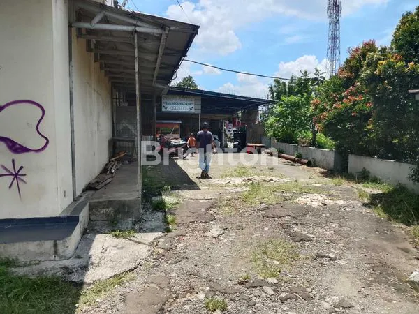 image TEMPAT USAHA DISEWAKAN DI PERTIGAAN LAMPU MERAH JLN PDK LEBAK BULUS JAKARTA SRLATAN. (4)