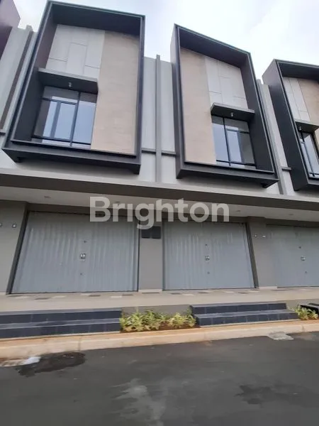 RUKO ASTHA ARCADE  SUVARNA SUTRA, TANGERANG