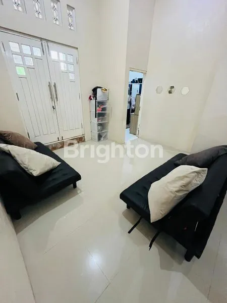 image RUMAH SIAP HUNI DAN STRATEGIS DI KECAMATAN KRAS KEDIRI LUAS TANAH 214 M² DAN LUAS BANGUNAN 144 M² (2)