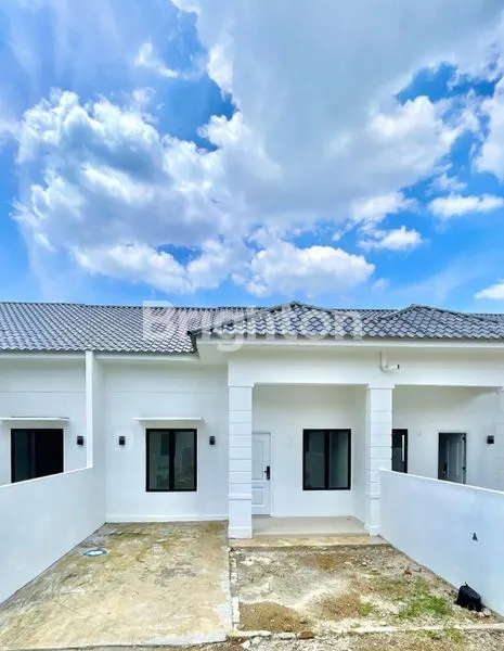 image RUMAH SIAP HUNI 2KT DI PADANG BULAN (2)