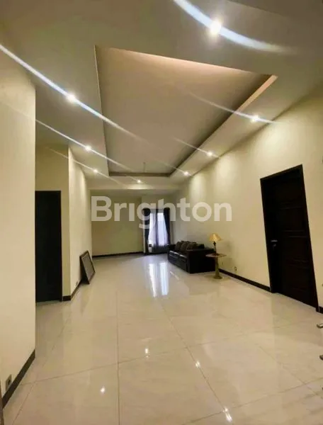 image RUMAH MEWAH MINIMALIS DI RAYA KARAH SURABAYA (3)