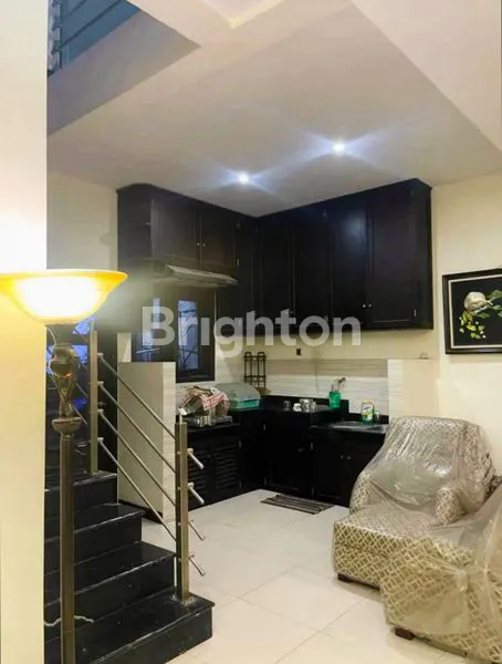 image RUMAH MEWAH MINIMALIS DI RAYA KARAH SURABAYA (2)