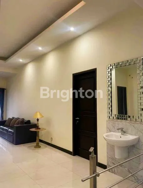 image RUMAH MEWAH MINIMALIS DI RAYA KARAH SURABAYA (5)