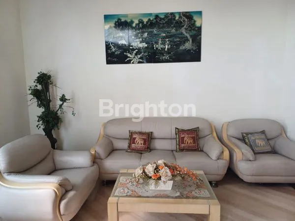 image RUMAH MEWAH 2 LANTAI DI PERUMAHAN ELIT GALAXY BUMI PERMAI ARAYA SURABAYA  (6)