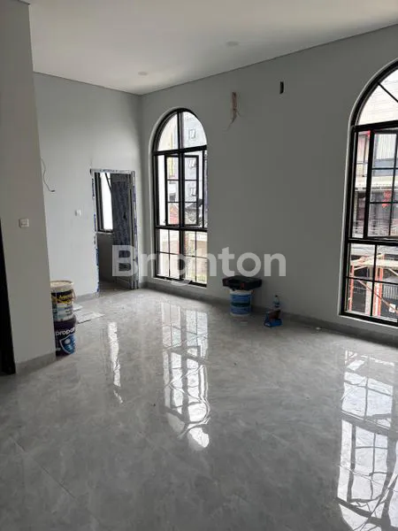 image RUMAH BRAND NEW PLUIT KARANG AYU (6)