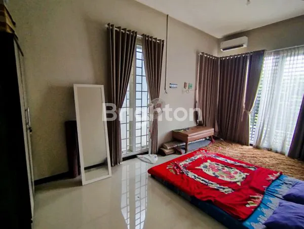 image RUMAH TERAWAT BERSIH SAWOJAJAR 1 STRATEGIS (7)