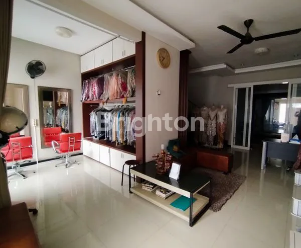 image RUMAH TERAWAT BERSIH SAWOJAJAR 1 STRATEGIS (3)