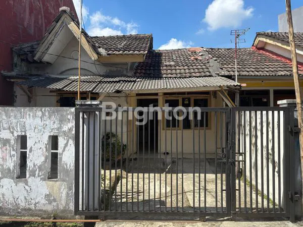 image DI JUAL RUMAH TUA DI CILEBUT, 5-10 MENIT KE STASIUN CILEBUT, 15-20 MENIT KE TRANSMART YASMIN, 25-30 MENIT KE KOTA BOGOR (1)