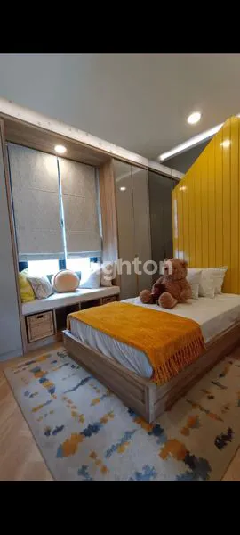 image RUMAH MEWAH 3 LANTAI FULL FURNISH DI JAKARTA TIMUR (6)