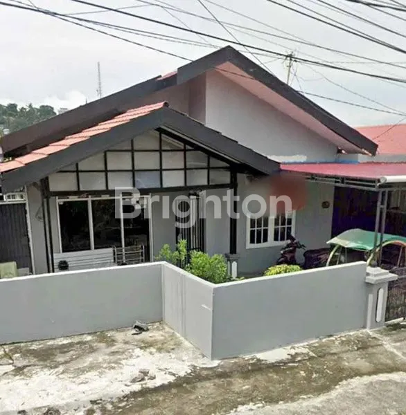 image RUMAH 2 LANTAI + KONTRAKAN 2 PINTU, LT 498M² (1)