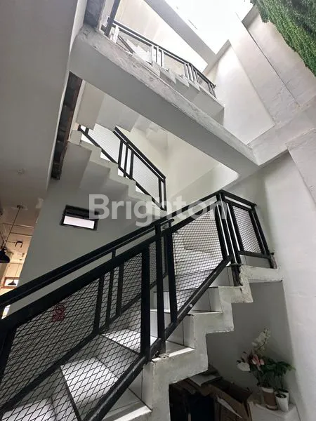 image RUMAH INVESTASI KOST MERUYA SELATAN DEKAT UNIVERSITAS MERCUBUANA JAKARTA BARAT (4)