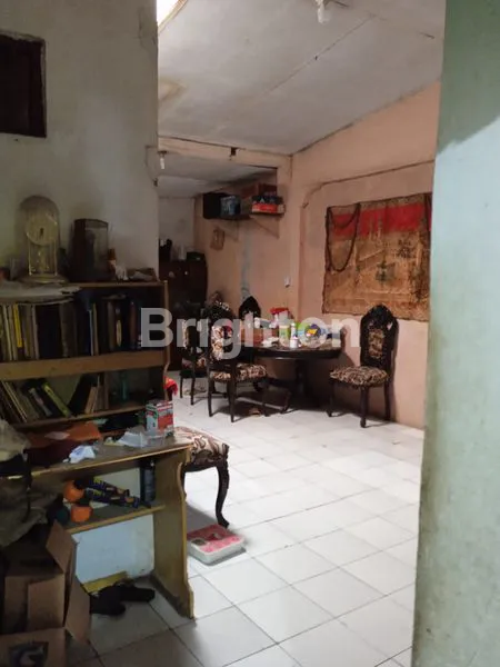 image HUNIAN STRATEGIS LT 210 DI KELAPA DUA (6)