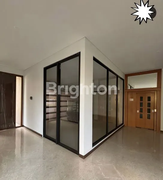 image RUMAH SERBA MEWAH 3 LANTAI DI THE ZORA CLUSTER KANADE BSD BARU (3)