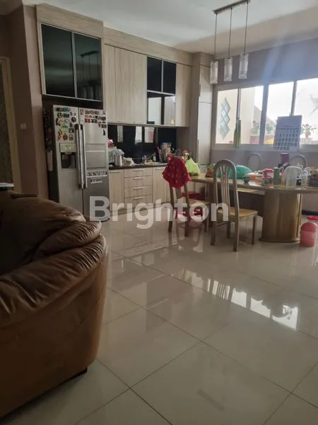 image RUMAH  2LT DI MARINA EMAS SEMI FURNISH DEKAT ITS & PAKUWON MALL (3)