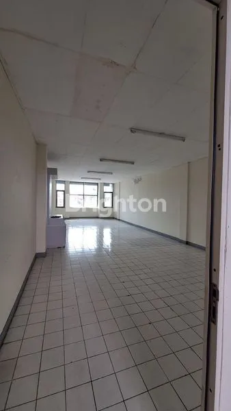 image DI SEWA RUKO LANTAI 2 DAN 3 DI GADING SERPONG TANGERANG. (1)