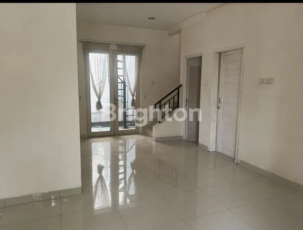 RUMAH 2 LANTAI DI PURI MANSION, JAKARTA BARAT