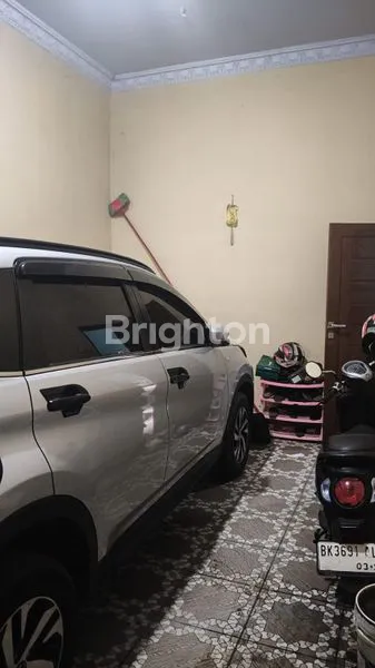 image RUMAH SIAP HUNI 10X15 DI GRIYA MARTUBUNG TAHAP 1, DEKAT ISLAMIC CENTER & ALUN-ALUN WARNA WARNA – FULL GRANIT, 3 KAMAR TIDUR (3)