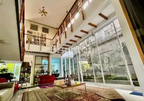 image DIJUAL RUMAH MEWAH DESIGN UNIK MINIMALIS MODERN ADA KOLAM RENANG (7)