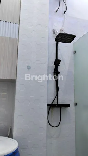 image RUMAH MEWAH,BARU DIBANGUN DITENGAH KOTA (7)