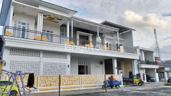 RUMAH MEWAH,BARU DIBANGUN DITENGAH KOTA