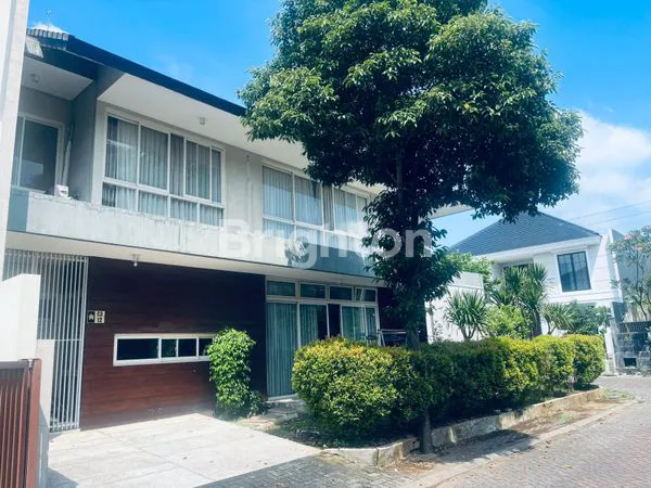 image RUMAH MINIMALIS 2 LANTAI INTERNASIONAL VILLAGE DI SURABAYA (1)