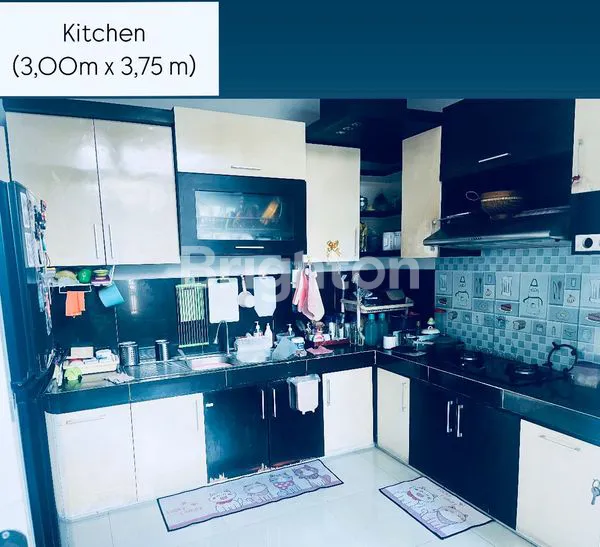 image RUMAH MINIMALIS 2 LANTAI INTERNASIONAL VILLAGE DI SURABAYA (7)