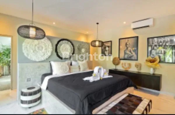 image VILLA SEMINYAK ASRI  KOLAM RENANG DAN DESAIN MODERN TROPIS (8)