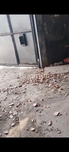 image GUDANG LUAS DAN LEBAR (2)