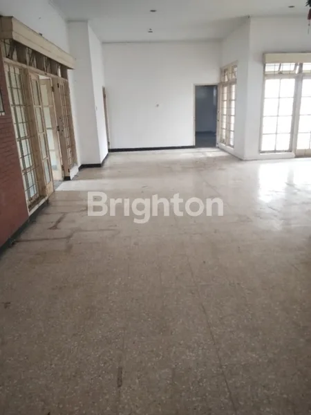 image RUMAH MEWAH & LUAS DI PAMULANG HIJAU | LT 540M² LB 450M² | 5 KT | SHM | DEKAT RS & SEKOLAH (5)