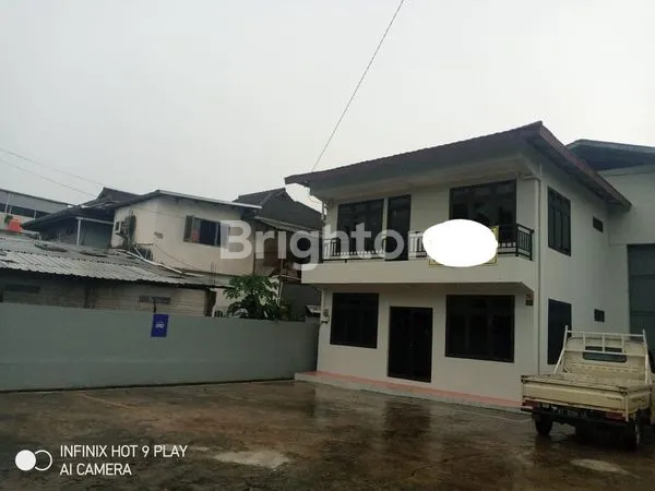 WORKSHOP GUDANG STRATEGIS PINGGIR JALAN RAYA