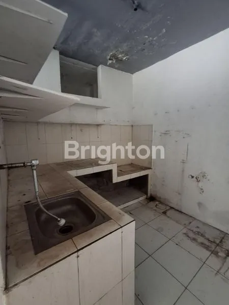 image RUKO 3 LANTAI SIAP PAKAI DI SEMARANG TENGAH (3)